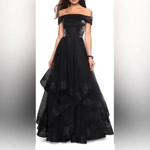La Femme Off the Shoulder Evening Dress
Size: 6